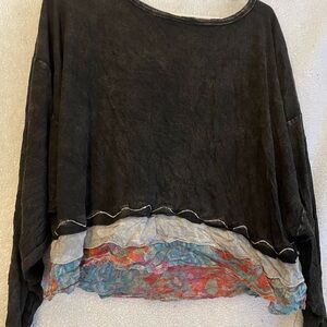 Kathmandu Imports long sleeve crop top